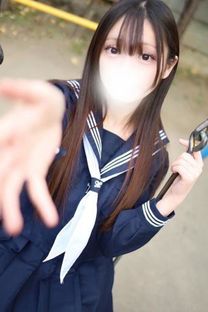 炿摜