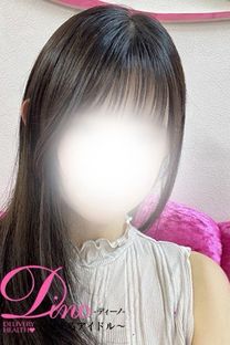 新人エマ