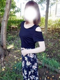 肱 l摜
