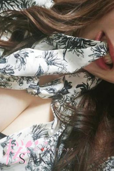 恵里菜(えりな)パイパン淫乱妻