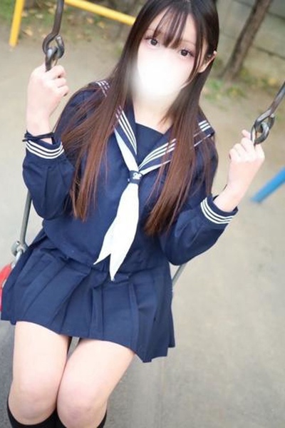 炿