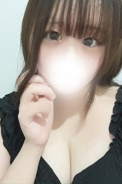 肨