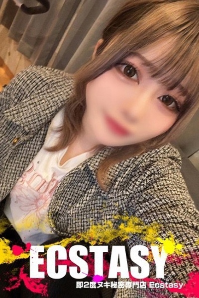 ���q �����