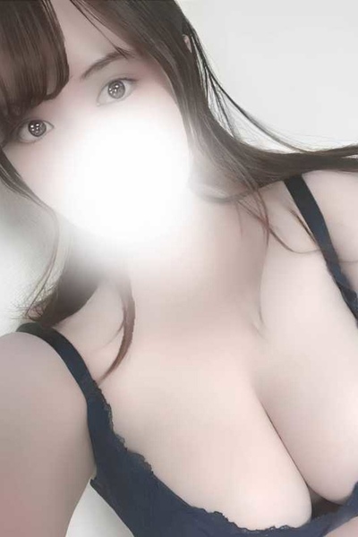 炢