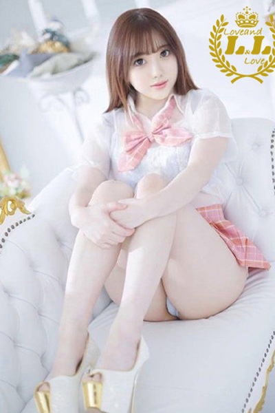 肨
