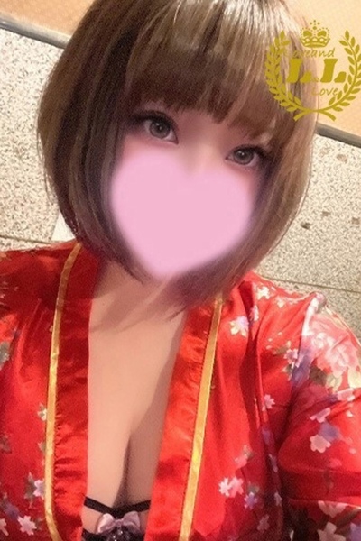 炢