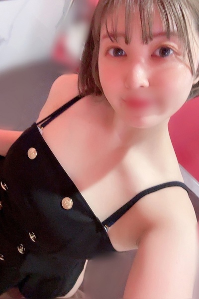 ˂