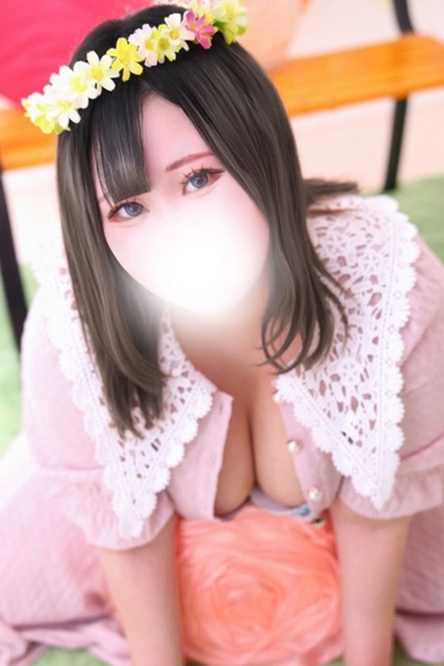 炢