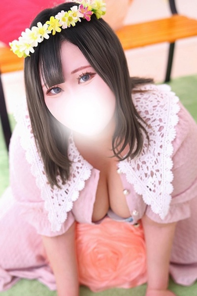 炢