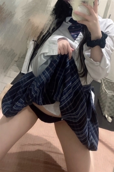 �V�l���݂�